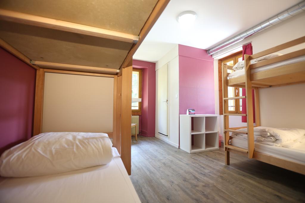1861 Chatel Hostel Room photo