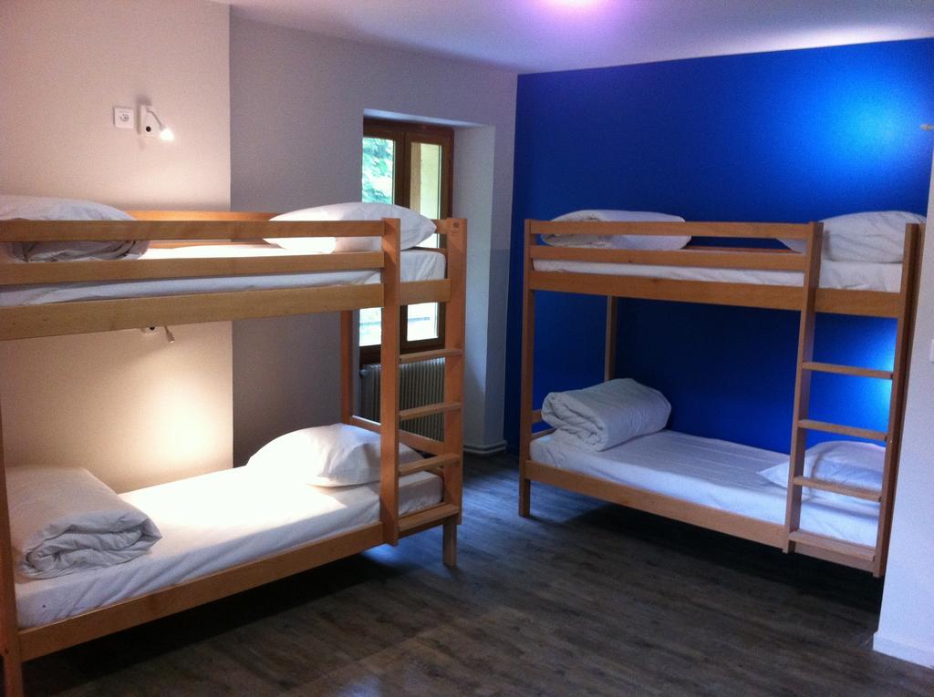 1861 Chatel Hostel Room photo